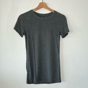 Kit & Ace crewneck tshirt super soft size 2